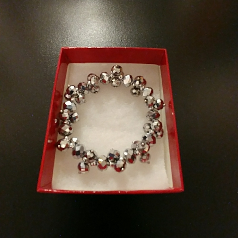 Silver Metallic Crystal Bracelet - Picture 3 of 8